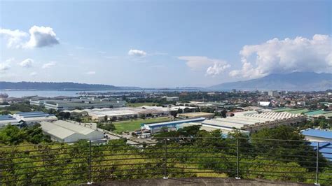Subic Special Economic and Freeport Zone .